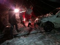 125 مسافر گرفتار در برف و کولاک نجات یافتند تصادف در جاده جوین - سبزوار یک کشته داشت